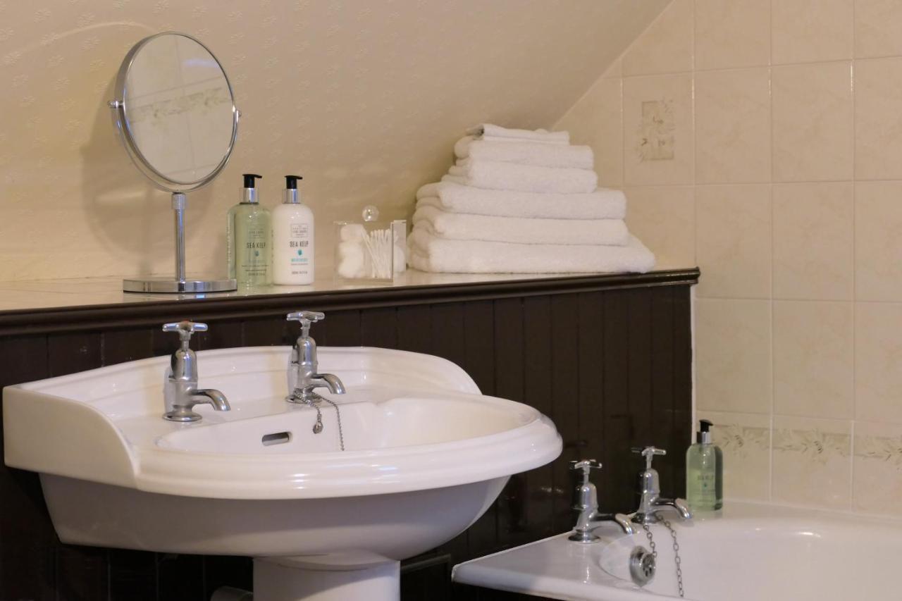 The Gordon Guest House Ballater Εξωτερικό φωτογραφία